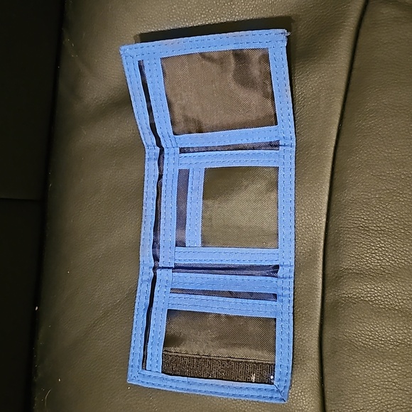 Sonic The Hedgehog Trifold Wallet - Picture 3 of 4